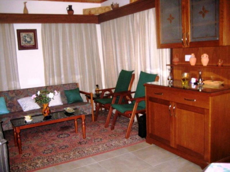 Flora'S House Villa Spilia Стая снимка